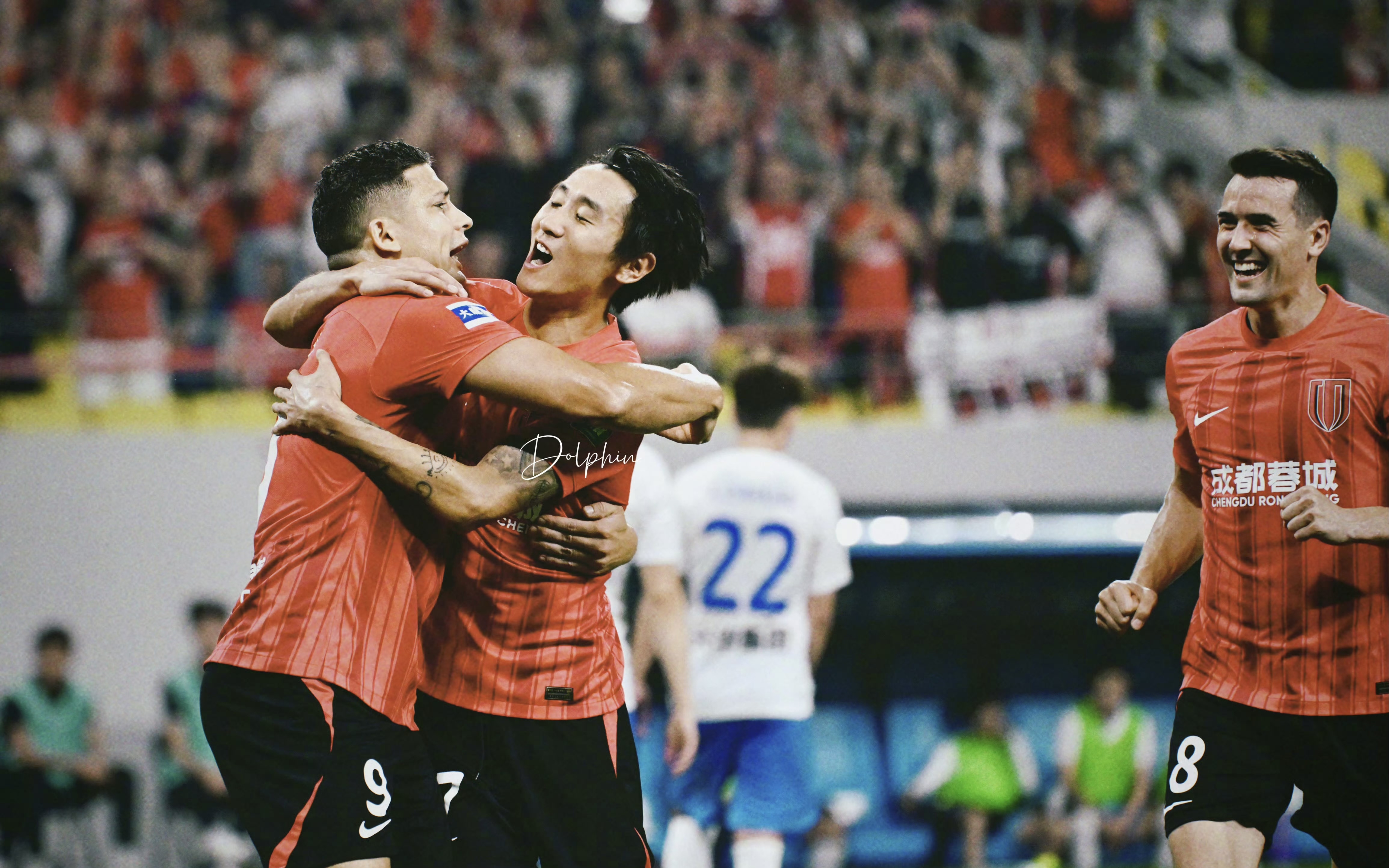 关于激动人心的比分逆转，球迷热血沸腾的信息