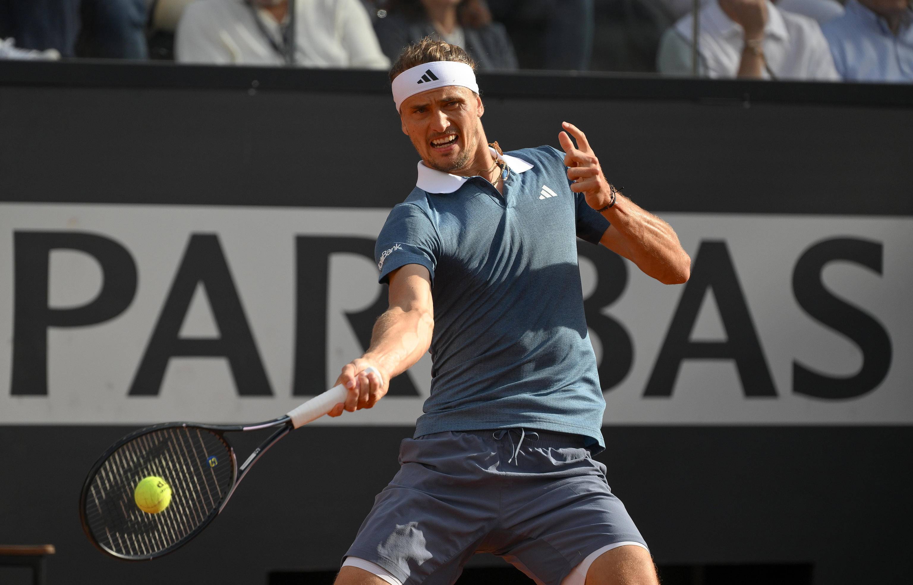 关于德国网球队鏖战西班牙网球队,兹维列夫高光表现的信息 关于德国网球队鏖战西班牙网球队,兹维列夫高光表现的信息