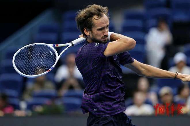 PG游戏下载-关于德国网球队险胜日本网球队，梅德韦杰夫绝境逆转的信息