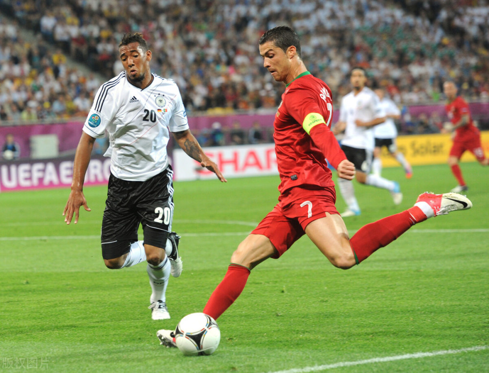 法国队完胜德国队，奥恰洛夫惊艳四座的简单介绍