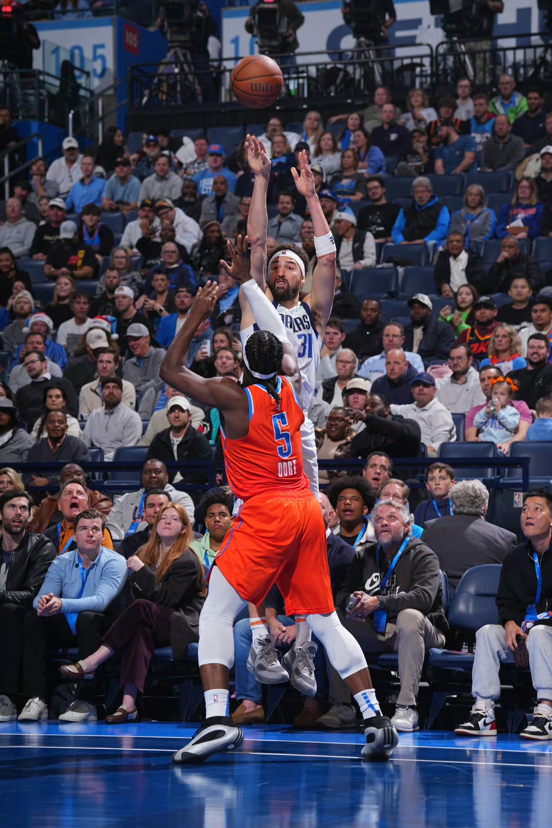 东欧新秀前锋因助攻连续两场当选最佳球员