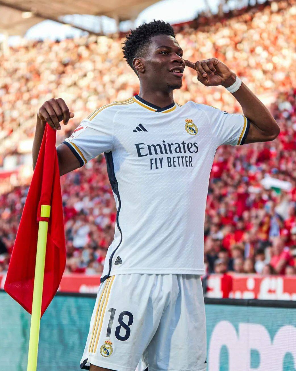 PG电子娱乐在线-包含里尔客场全取三分，球员奋力拼搏的词条