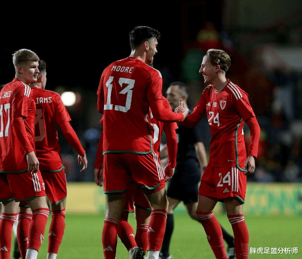 PG电子游戏-线下观看：不容错过的欧预赛盛事的简单介绍