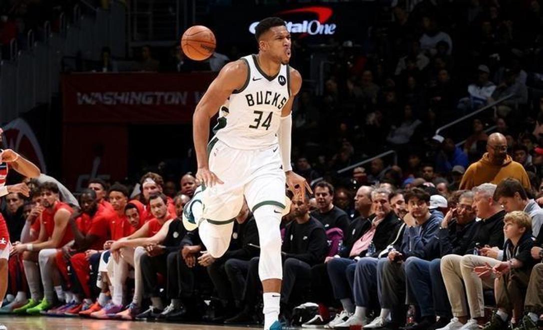 雄鹿轻取猛龙，胜率升至七成