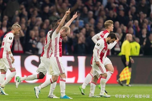 阿贾克斯险胜，晋级欧冠四强