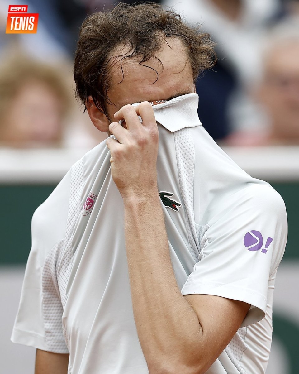 PG电子娱乐在线-年终总决赛轻取温网，梅德韦杰夫关键制胜