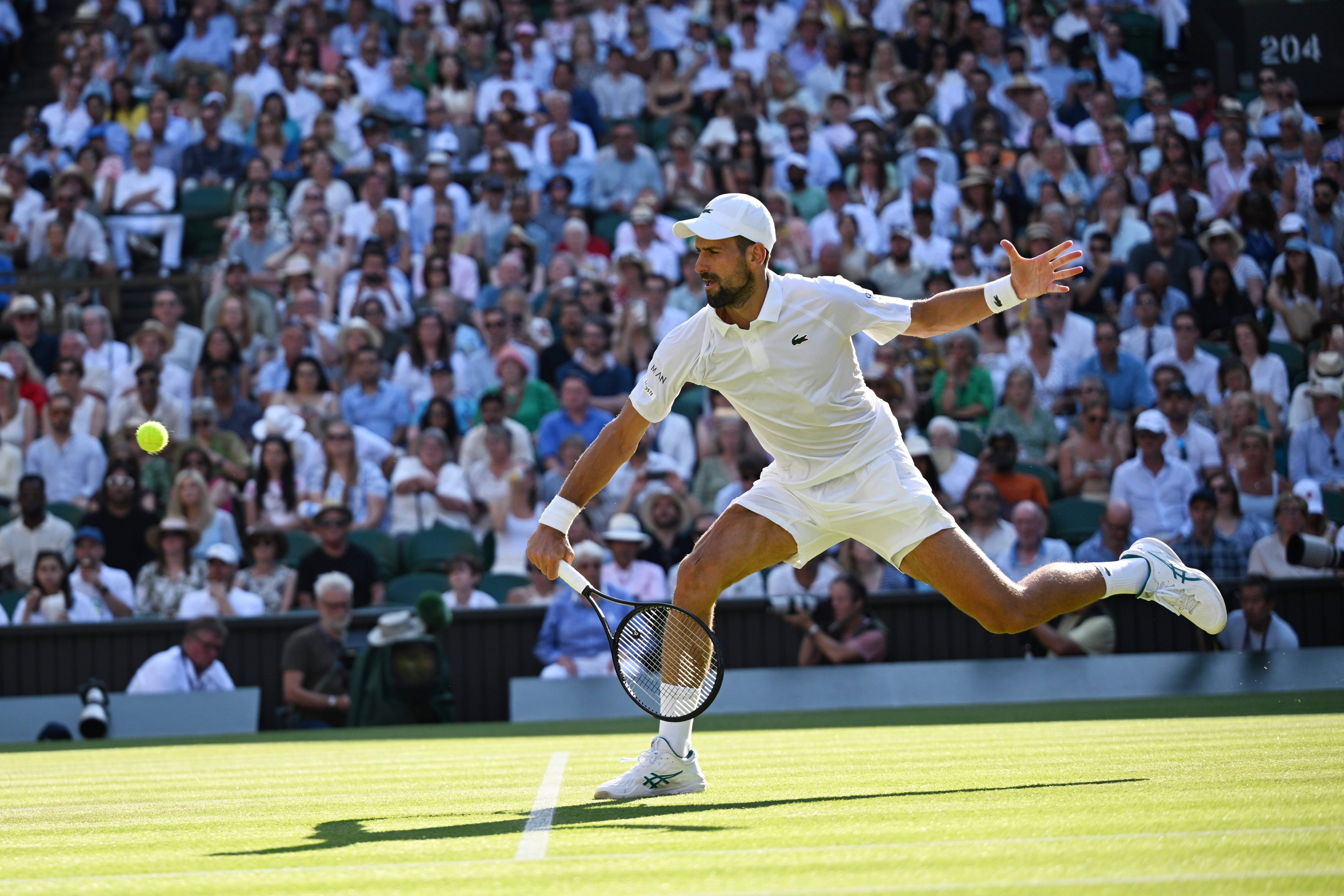 温网碾压拉沃尔杯，辛纳点燃赛场