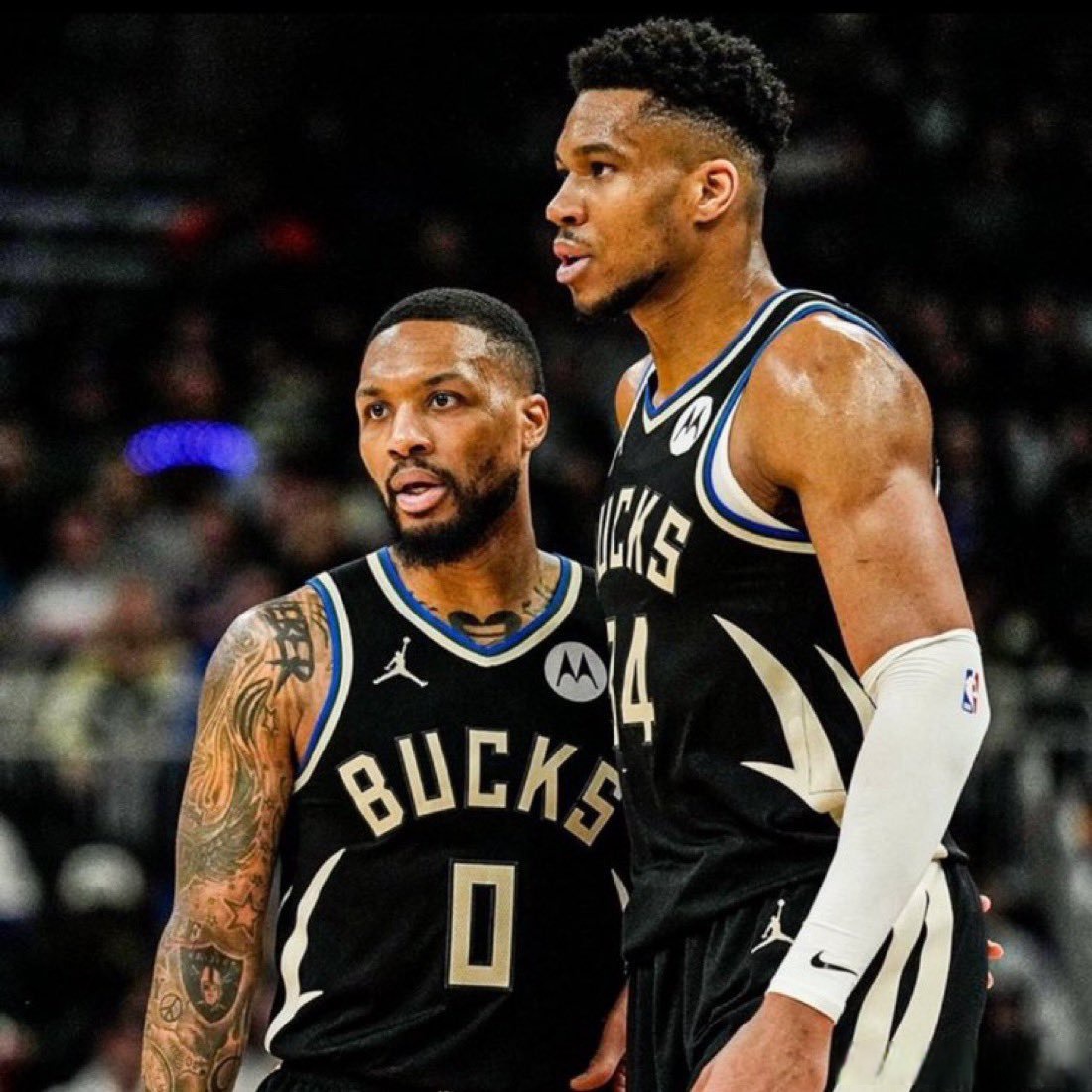 包含雄鹿横扫76人，莫兰特统治全场的词条