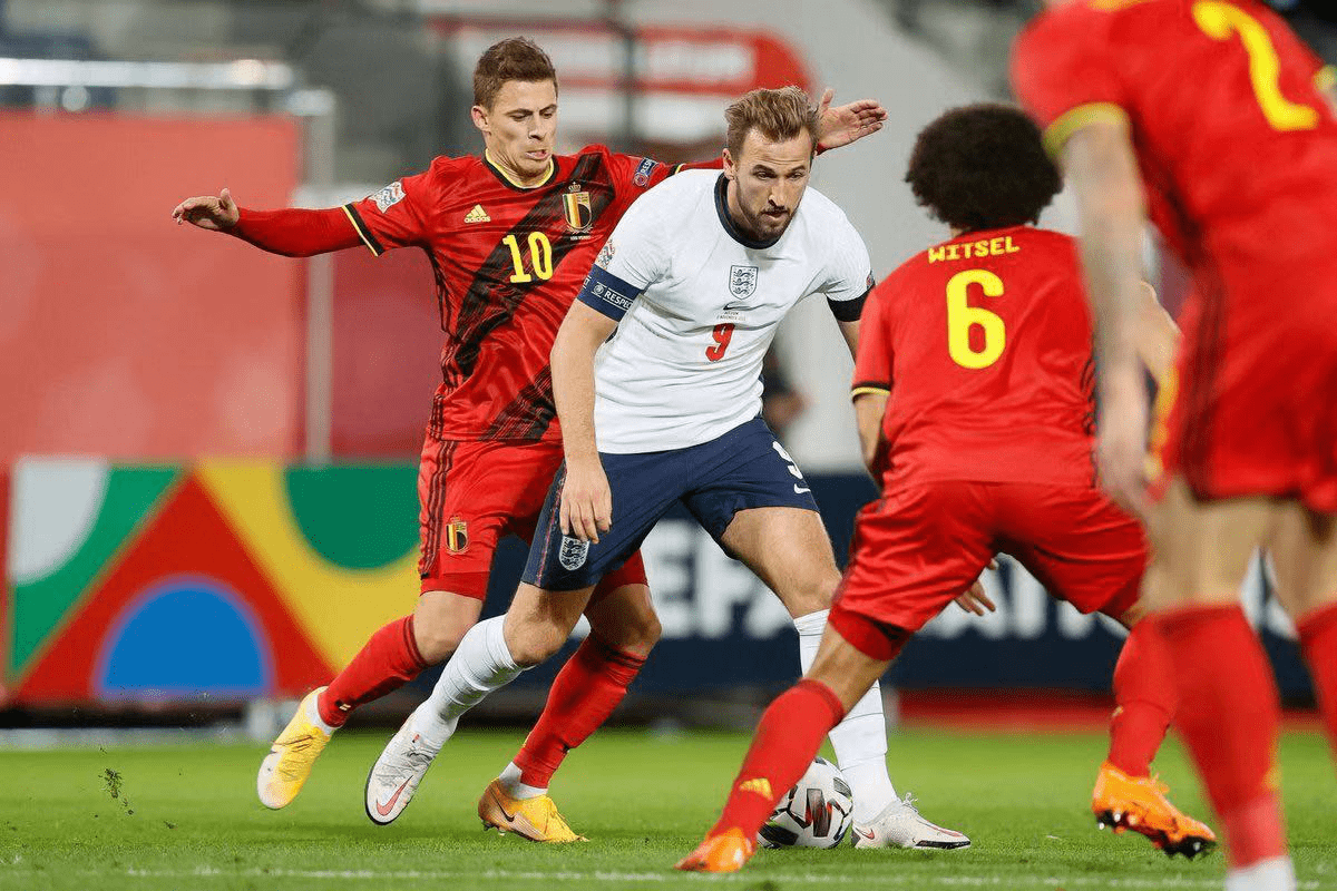 包含法国羽毛球队轻取英格兰羽毛球队，戴资颖制霸全场的词条