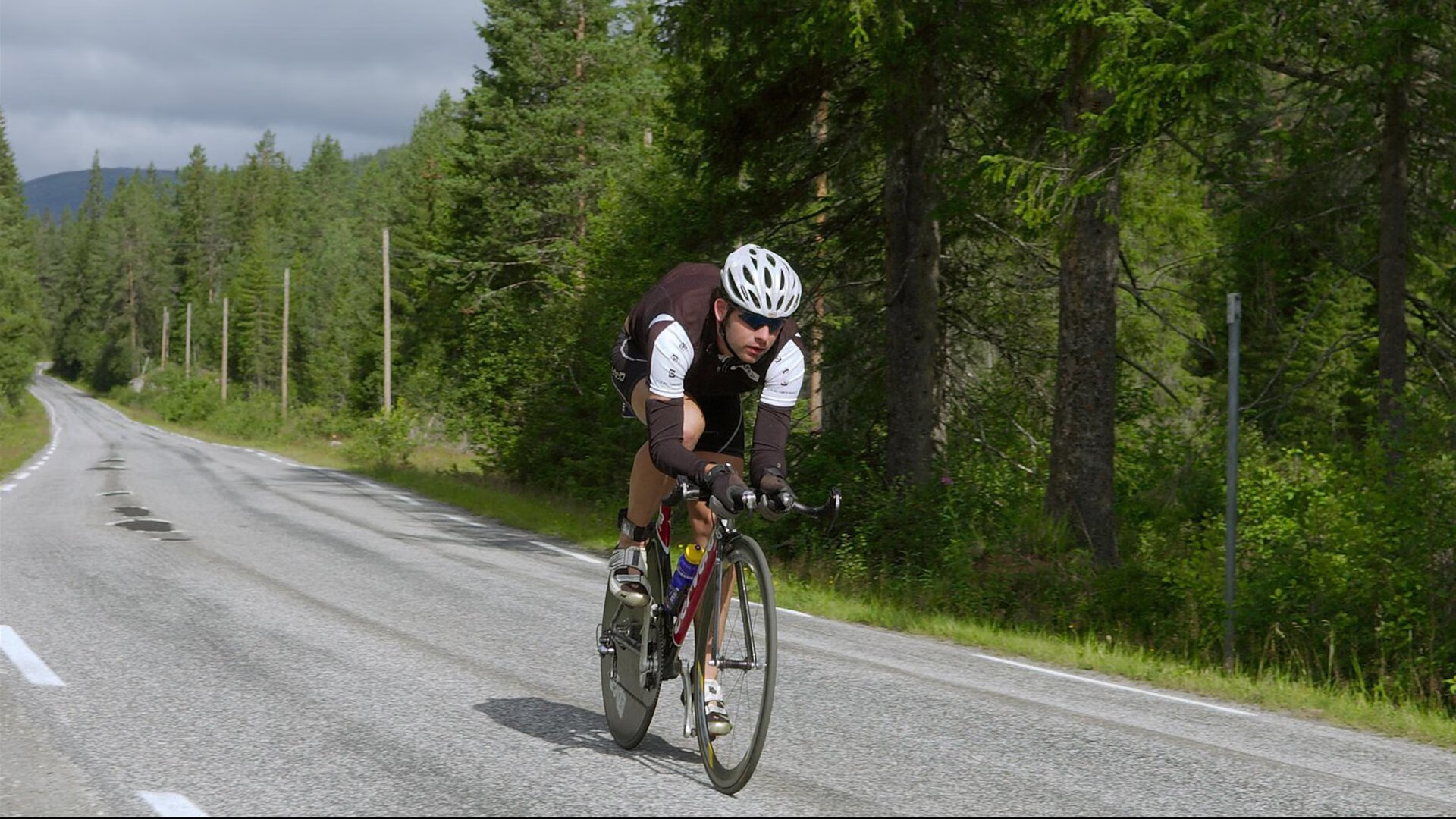 詹姆斯爆发，广厦队封锁凯尔特人，一场跨越时空的篮球想象