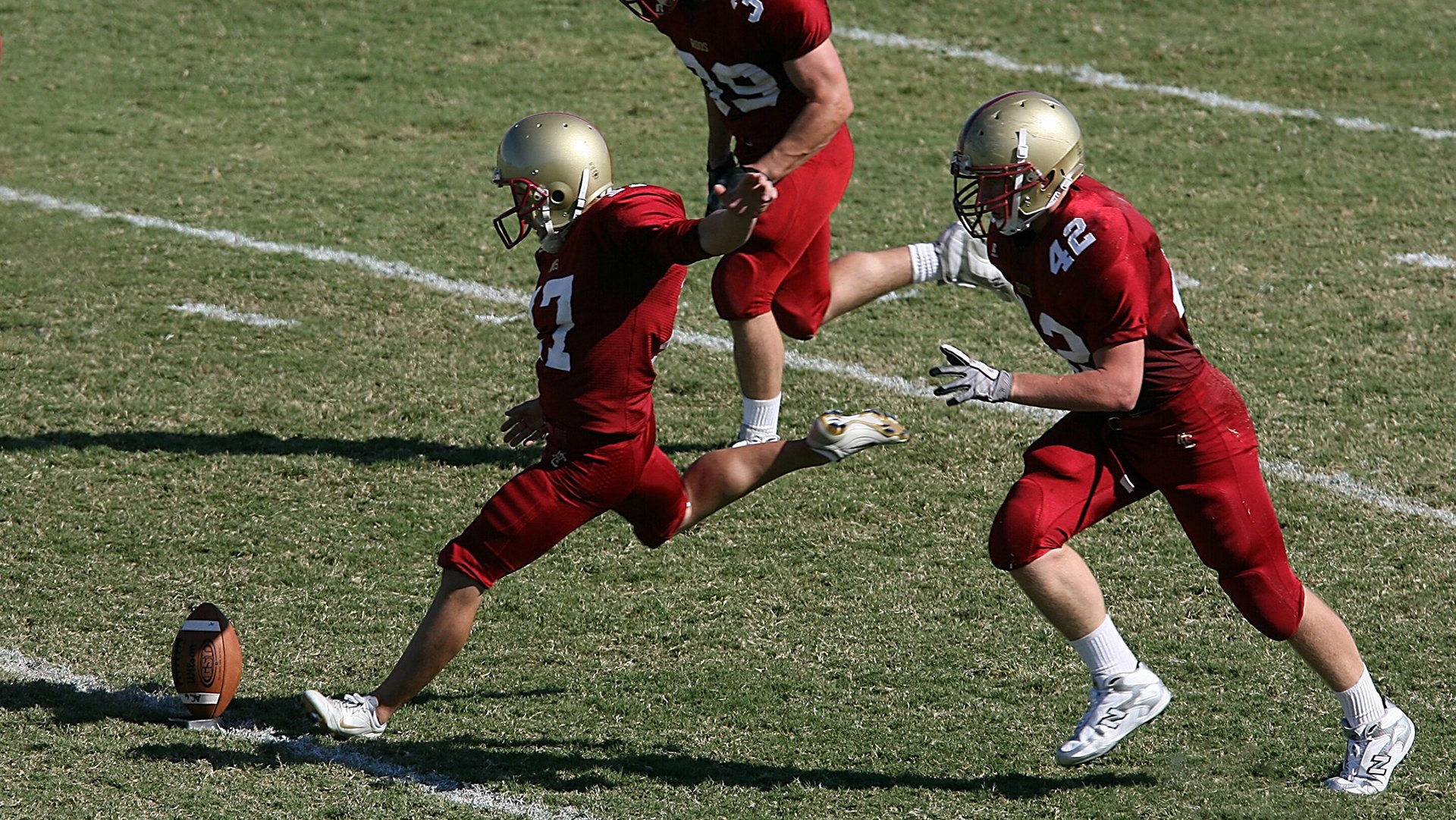 PG电子官方-东决关键战焦点战，智利打穿洪都拉斯的战术启示