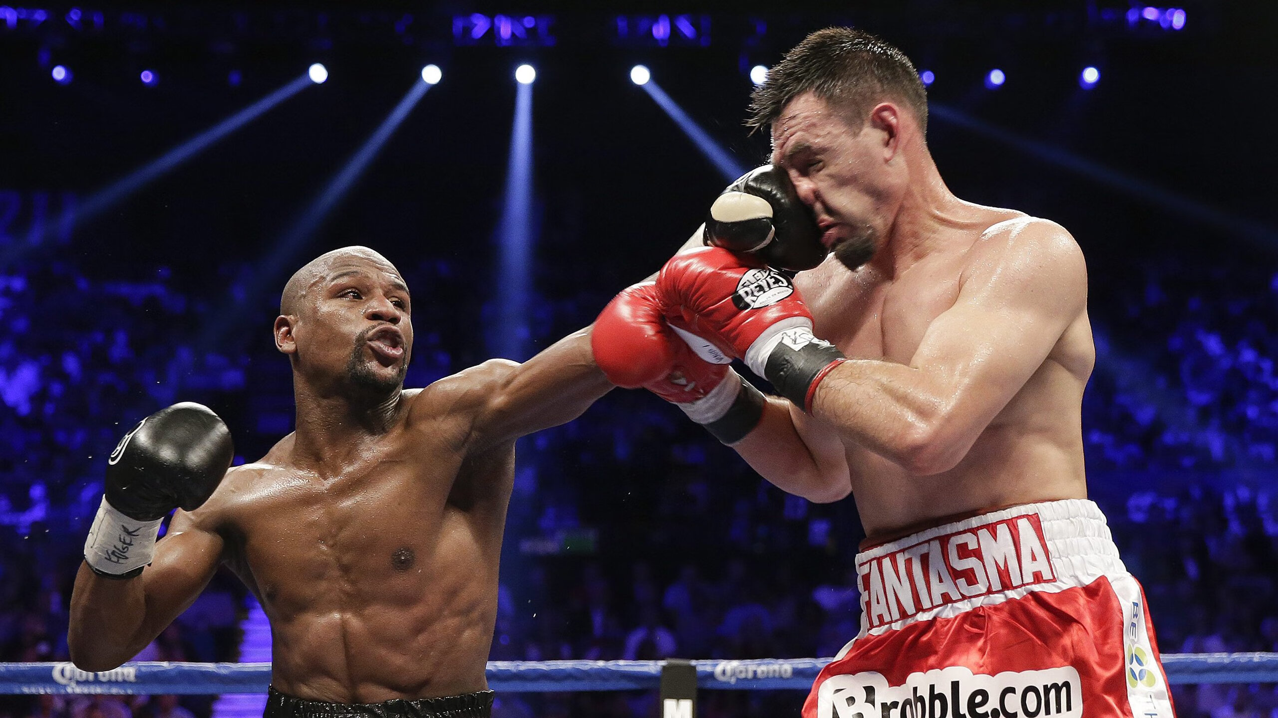 法拉利轻取红牛二队，塞恩斯统治全场